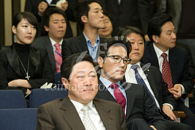 정치/국회/정당/한나라당/의원총회/의총/의원들