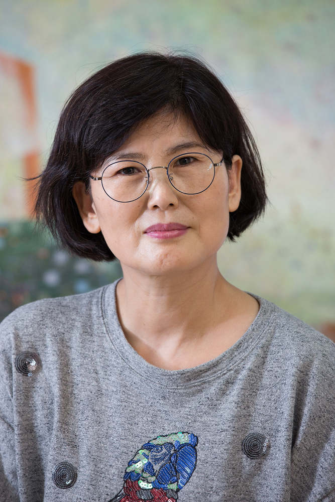 문화;회화;그림;화가;화백;작가;류하완;큐브;테이프;칼;아티스트