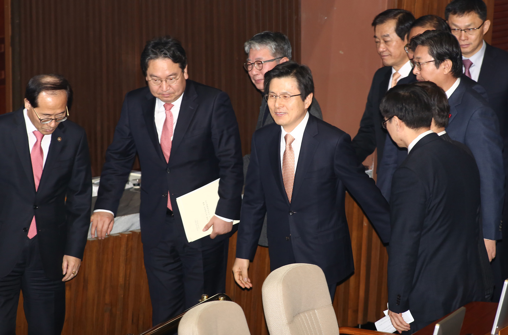 정치;국회;정우택교섭단체연설;국회본회의;황교안