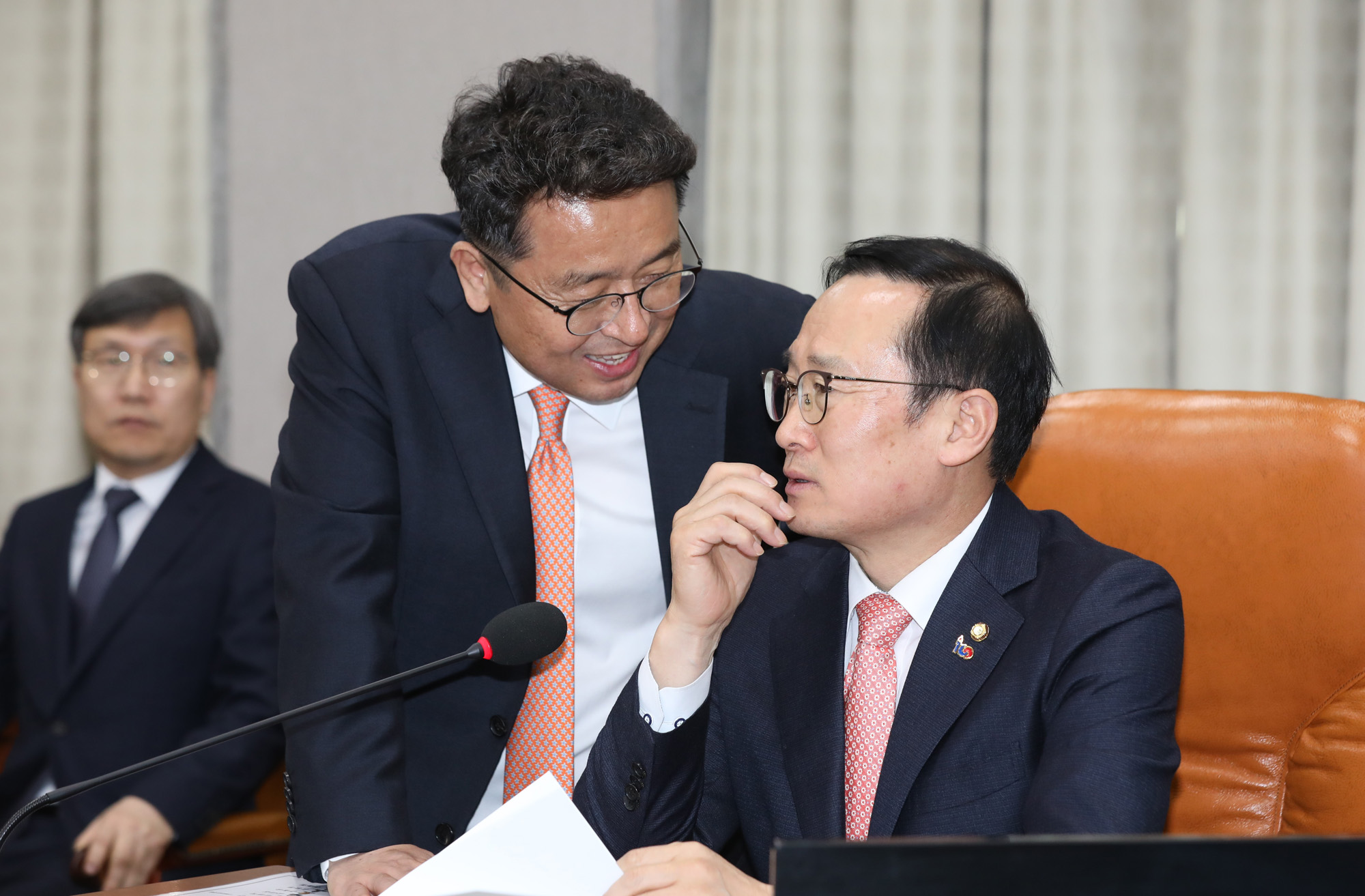 국회운영위원회;홍영표원내대표;이철희의원