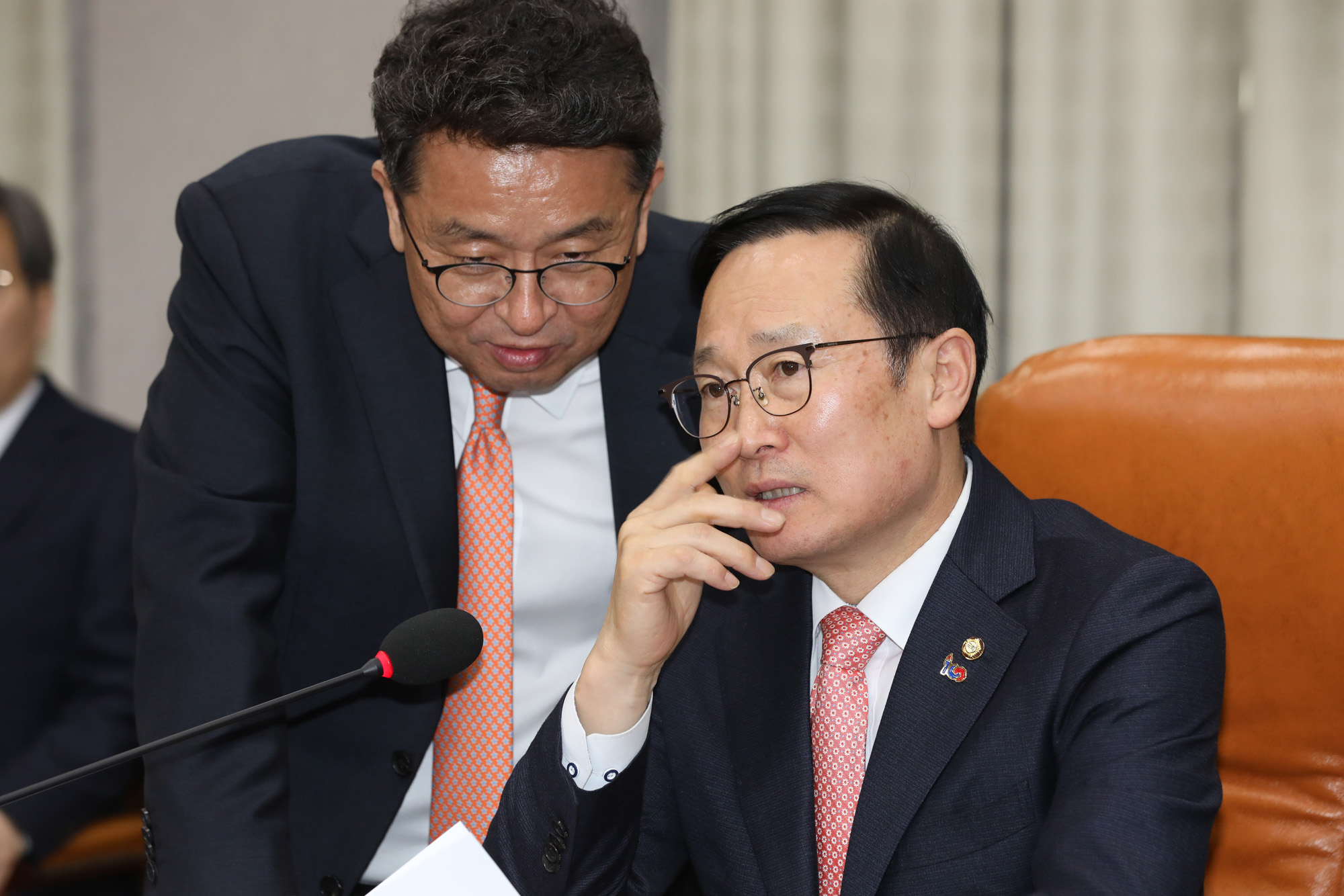 국회운영위원회;홍영표원내대표;이철희의원