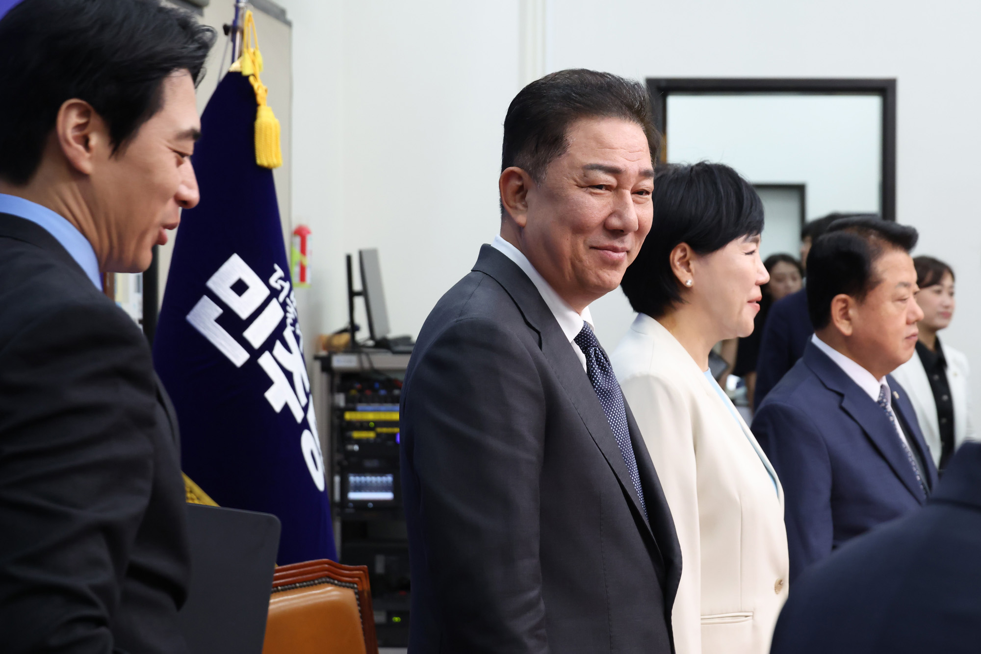 정치;국회;더불어민주당 최고위원회의;김병기